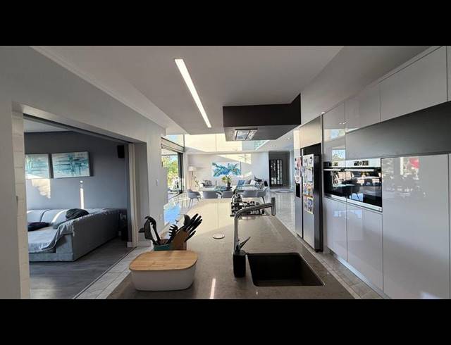 4 BEDROOM HOUSE FOR SALE IN COPPERLEAF ESTATE